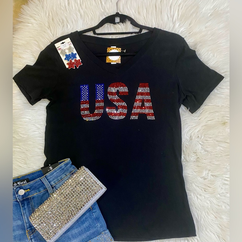 BRAND NEW WITH TAGS USA Stars & Stripes Rhinestone V-Neck Tee Sparkle Patriotic